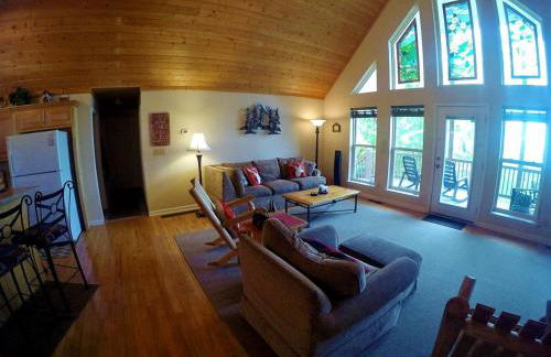 Beautiful Luxury Cabin Rental with Amazing Views next to the Tuckasegee River, NC - Foto 9