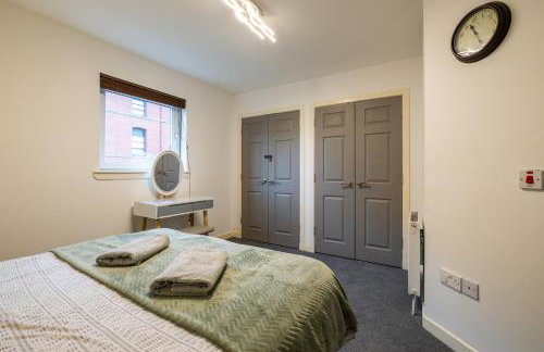 Waterfront Walk 3 Bedroom Apartment with Parking Pets and Workspace - Foto 17