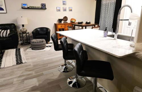 Relaxing Modern 3 BR Home - Queen Bd - North JAX - Foto 13