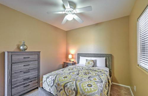 Inviting Surprise Home with Private Pool Near Golf! - Foto 18