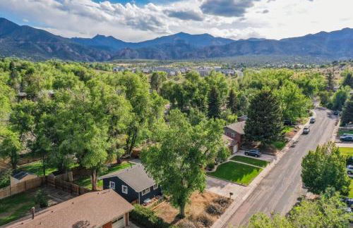 Family Oasis Offices Home Gym Fenced Yard - Foto 5