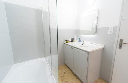 Ravissant Triplex et Duplex au Centre de Pont St Esprit - Foto 3