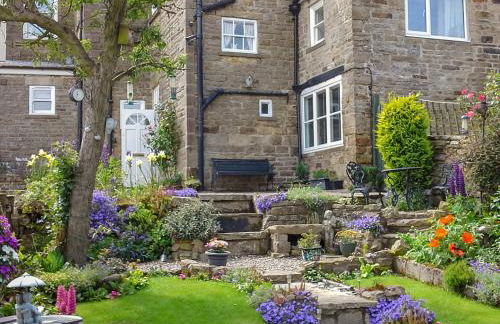 Garden View Apartment - Photo 11