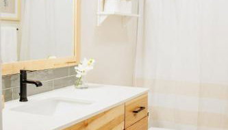 Creekside Cabins- Birch stylish stay w views - Foto 2