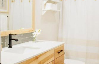 Creekside Cabins- Birch stylish stay w views - Foto 2