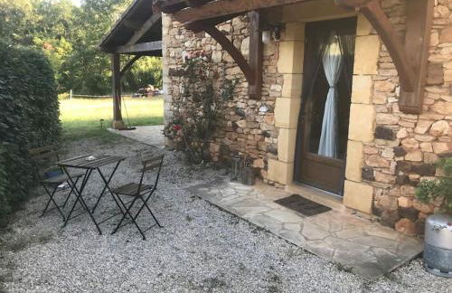 Peaceful, comfortable retreat with pool - Foto 18