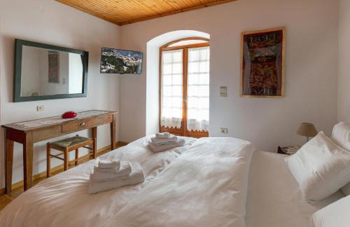 Kallisti Vitina Home - Photo 1