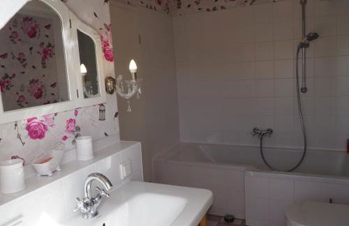 Maisonette Ferienwohnung Rosengarten im Herzen von Eschwege - Foto 9