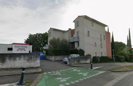 L'Airbusien - Terrasse et parking - Airbus à coté - Foto 17