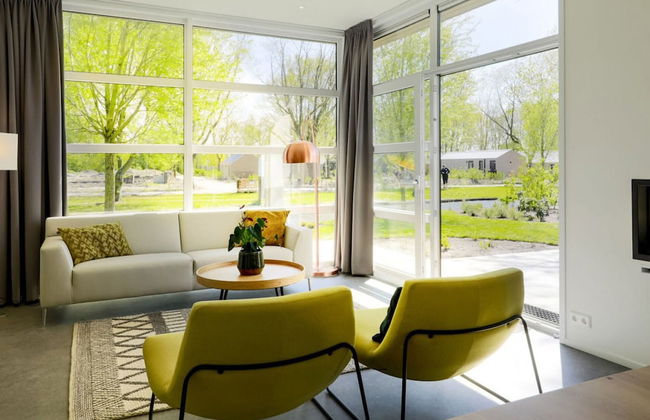 Modern Holiday Home With a Deco Fireplace - Foto 7