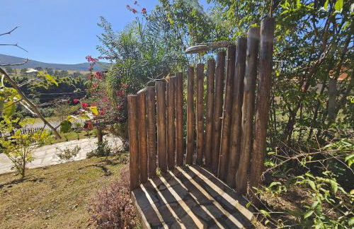 Chalé Mata Virgem - 1km do centro, ao lado de várias cachoeiras, com cozinha completa e conforto para até 6 pessoas - Foto 13