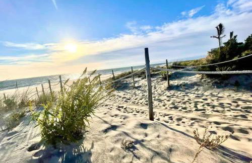 Spacious Private 2BR-2BA I Pool I Garage I Central - Foto 27