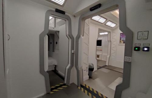 Space Lodge, vaisseau spatial - jeu type escape game - Photo 3