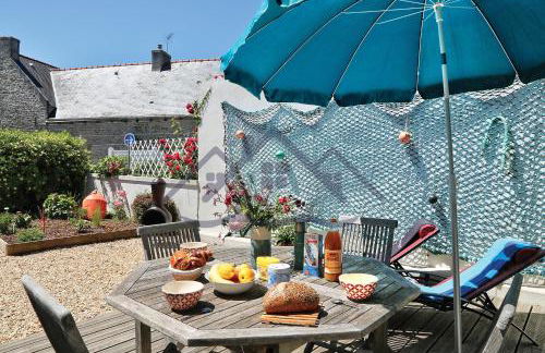 LocaLise - M3A La Maison du pêcheur au Guilvinec - Chambres vue mer - A 20m de la mer située à la pointe de Men Meur - Tout à pied, plage, port, centre, commerces, marché - Wifi inclus - Linge de lit inclus - Jardin clos - En option , ménage et serviettes - Foto 26