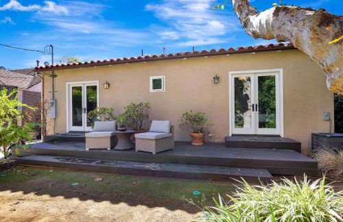 Charming 2BR 2BA Los Angeles Home with Character - Foto 8