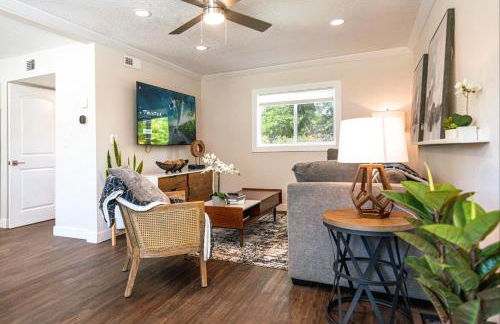 Shares Courtyard Luxury Apt - NEW! - Foto 6