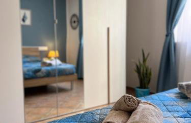Un passo dal Mare - 50m from the Sea, with Garden, AC & WiFi - Foto 17