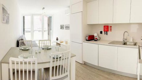 Casa Luminosa - 160m to the beach, located in the Historical Center of Sesimbra - Foto 3, stove, dishwasher, pet friendly, toaster