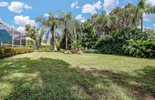 Sunshine days Stunning pool home. Gated community - Photo 30