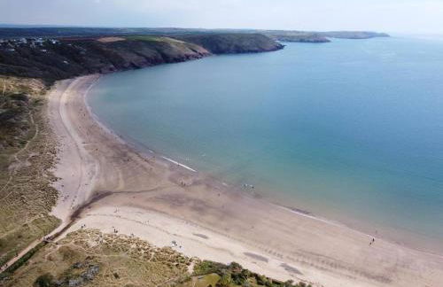 Freshwater Bay Holiday Cottages - Photo 46