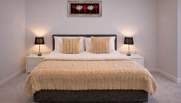 Deluxe 1 Bedroom Apartment in City Road - Photo 2, Room