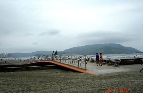 Apto moderno em frente a praia no Embare em Santos - Foto 22