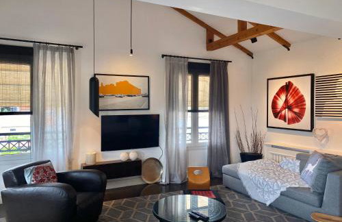 Nireon Apartment - Photo 10