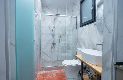 THE ROOMS - Photo 27