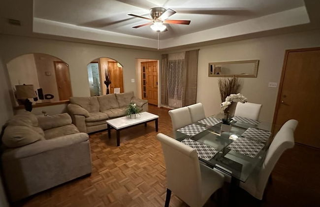 McAllen Majesty 4BR w Pool and Comfort - Foto 35