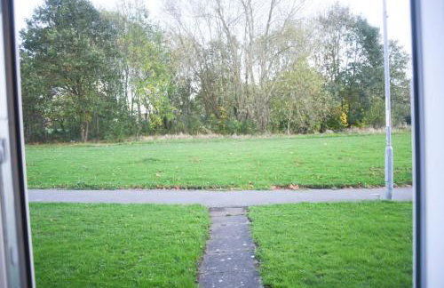 House Sleeps 8 with Garden and Parking - Foto 24