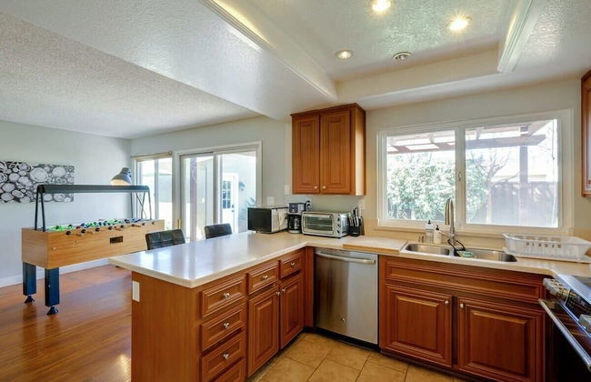 @ Marbella Lane - 4BR Home Away From Home Ldry - Foto 16