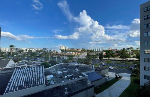 Lovely 1 bedroom Condo with pool - Foto 22