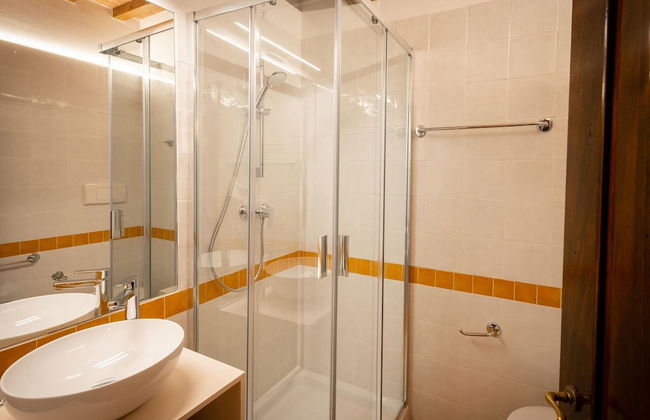 Villa in Tuscany With Pool & Panoramic Views - Photo 20