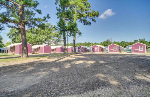 Pet-Friendly Picayune Tiny Home about 4 Mi to Downtown - Foto 3