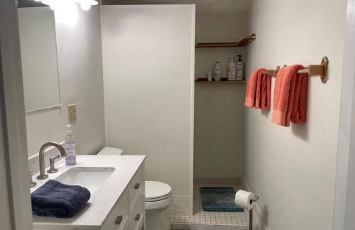 Chalet Gallery - Enjoy Two Units with this Chalet in the Heart of Alyeska - Walk almost anywhere! - Foto 33