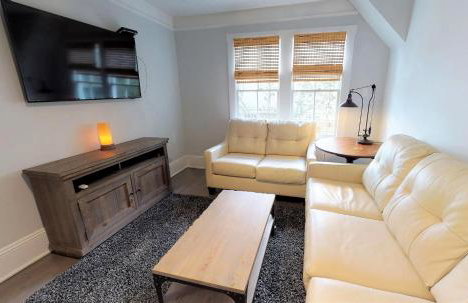 Palm View - Lovingly Renovated - 3 KINGS Half Mile Stroll to Historic DT - Beach just 3 Miles - Foto 2