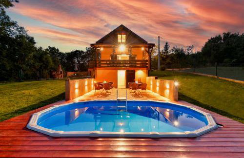 Jungle House with private pool and hot tub - Foto 2