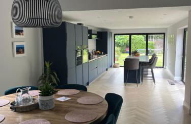 Beautiful family home with hot tub - Foto 1