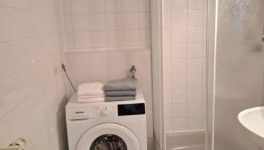 Ruhige und praktisch möblierte 2 Zi Wohnung 52 qm - Foto 5