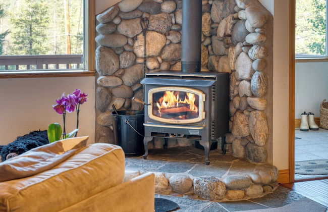 Golden Summit by Avantstay Stunning Secluded Cabin w/ Access to Tahoe Donner - Foto 36