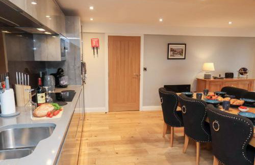 Mallard Engine Shed - Photo 8