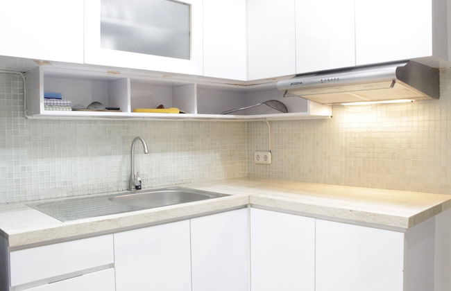 Best Location 2BR Tamansari La Grande Apartment - Foto 16