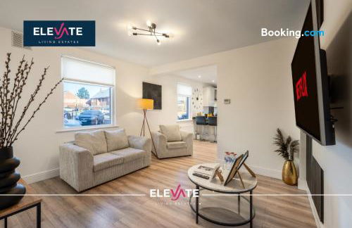 Last-Minute Specials l Limited-Time Deal l Sleeps Up To 6 Guest l Free Parking, Families, Business Stay l By Elevate Living Estates Short Lets & Serviced Accommodation Northampton - Photo 7