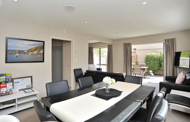 Regent's Villa - Photo 35