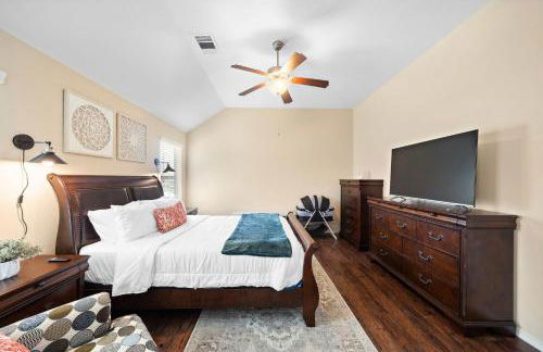 Cozy Getaway Nr Airport WiFi BBQ Yard Pet - Foto 17