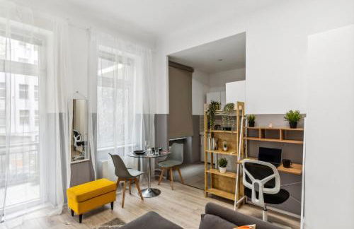 Bright flat near park & transport Neukölln - Foto 1