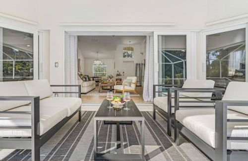 Serene Pool Home in Gated Community-Naples - Foto 22