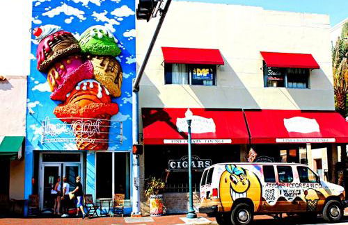 Balcony 2BR Apartment with Free Parking near Freedom Park & Brickell - Foto 55