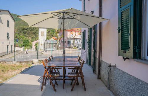 047B - Casa Le Grigue, tra le Colline e il Mare di Sestri a 10 Minuti di auto dal Mare - Foto 1