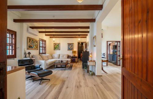 Beachfront- Private pool and design - Foto 14